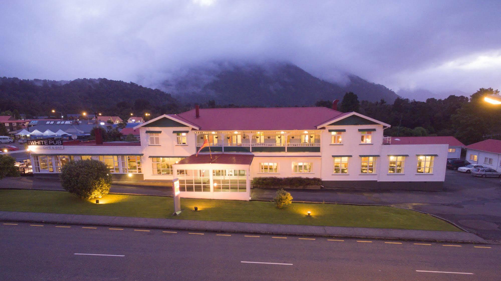 Heartland Hotel Fox Glacier Exteriér fotografie